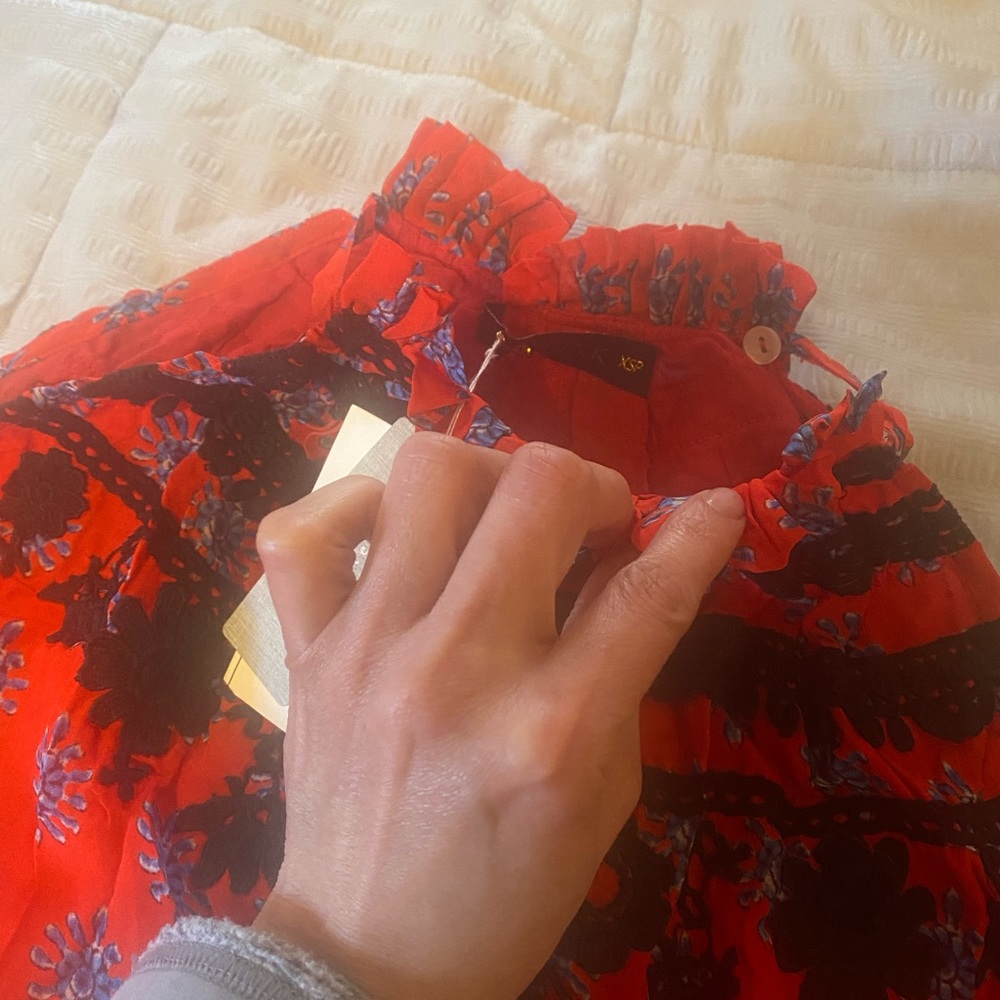 Dress - Picture 8 of 8